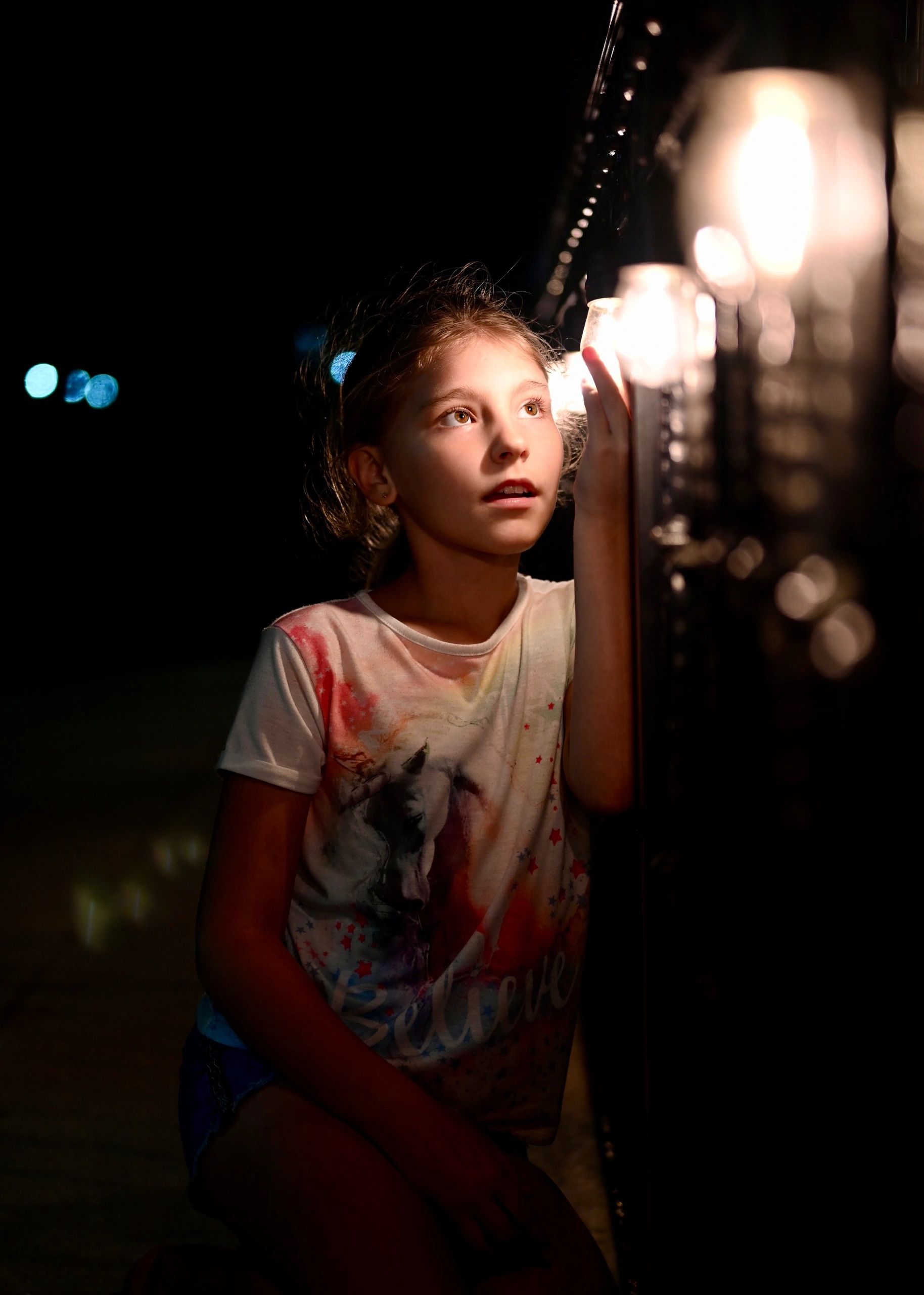 Children's portrait with warm light